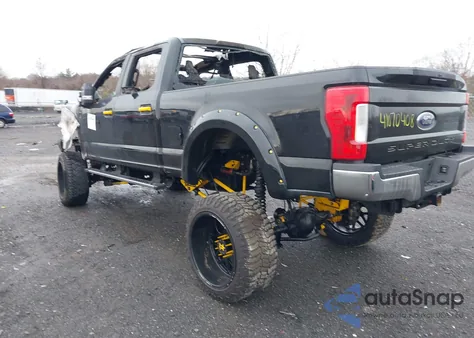 2017 Ford F-250 Xl z USA, uszkodzony, nr VIN 1FT7W2BT1HEB88767